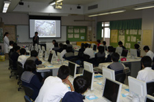 神栖市立神栖第四中学校での授業の様子