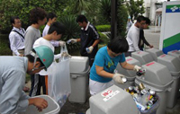 Collecting aluminum cans