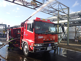 General disaster drill conducted jointly by plants and offices in the Kashima District (JSR, Japan Butyl, and Kraton JSR Elastomers)