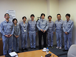 A dialog session with President Kawahashi (Tsukuba Laboratory)